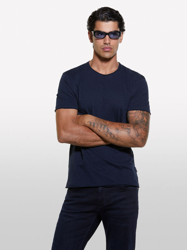 Dark blue t-shirt with raw cut - men's short sleeve t-shirts | Sisley