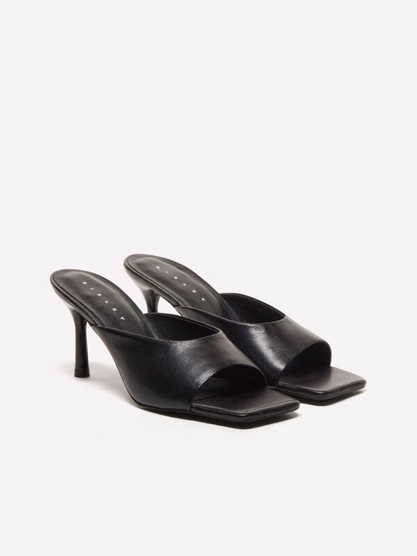 Black leather mule sandals  - women's heels | Sisley