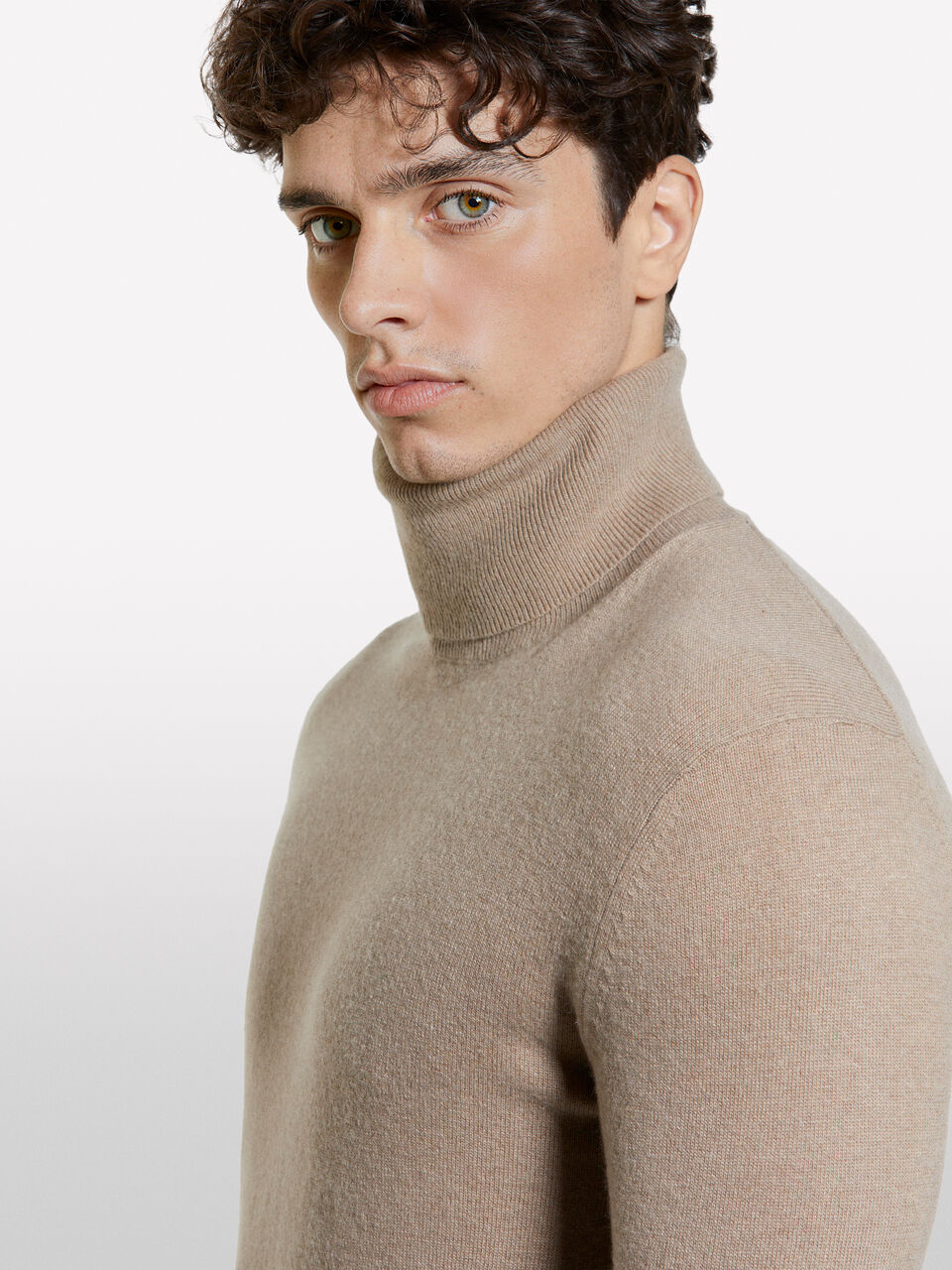 TURTLE NECK SW. L/S Men image number null