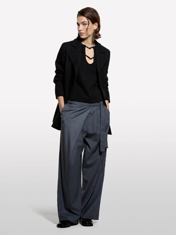 Black t-shirt with cut-out - women's long sleeve t-shirts | Sisley