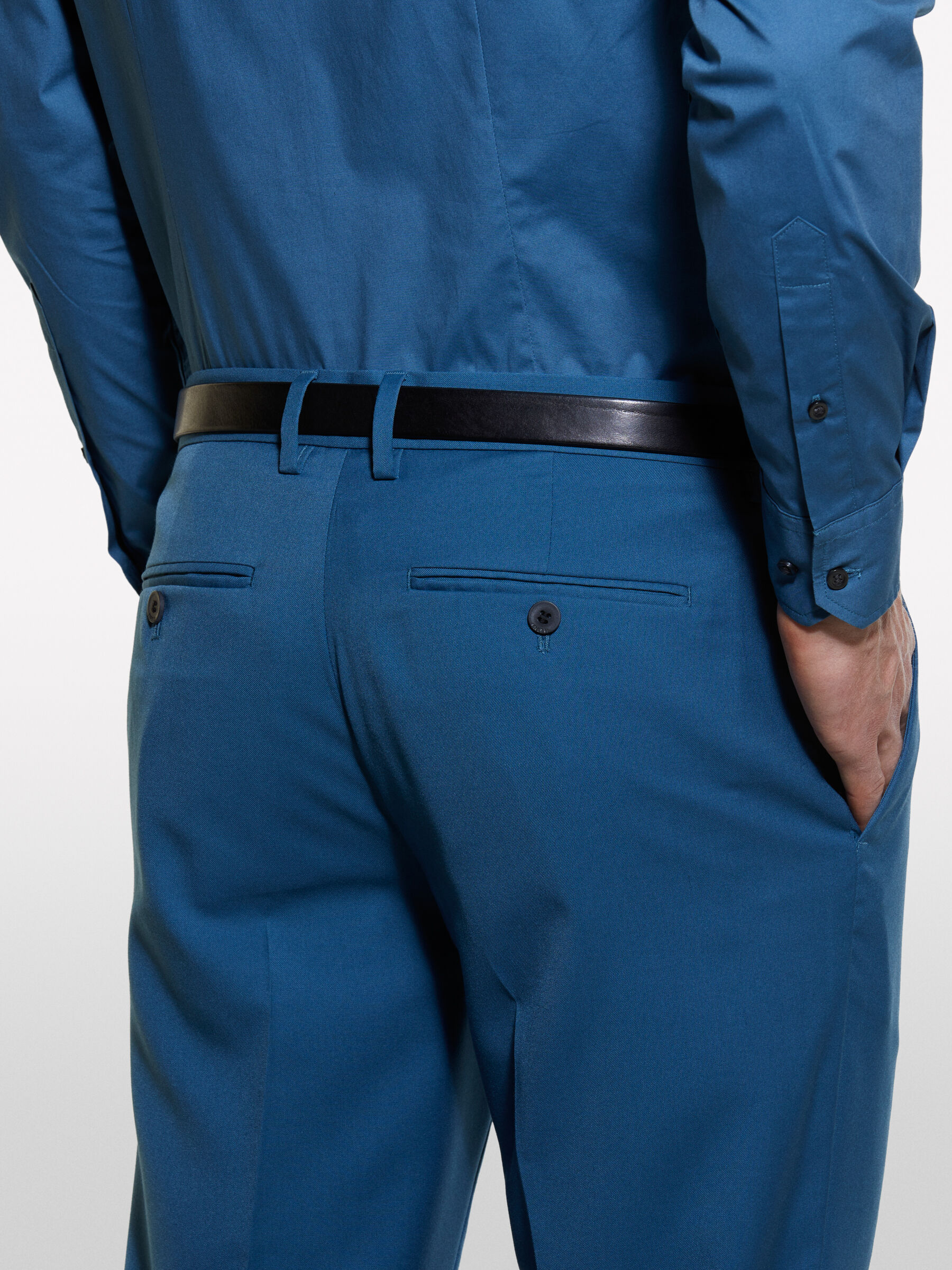 TROUSERS Men image number null