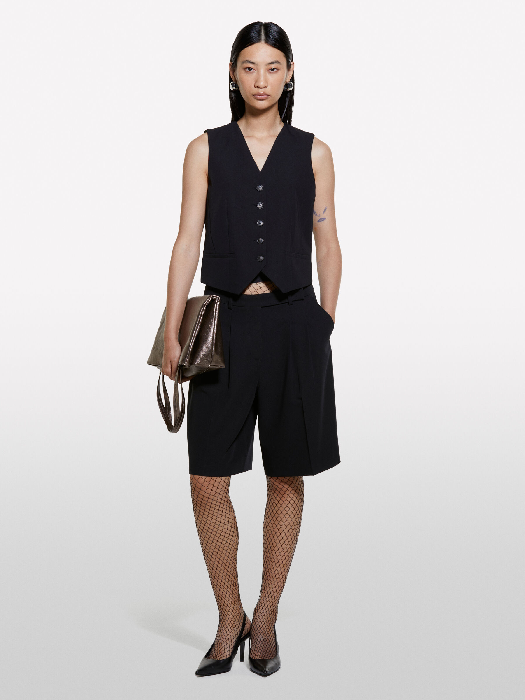 BERMUDA Women image number null