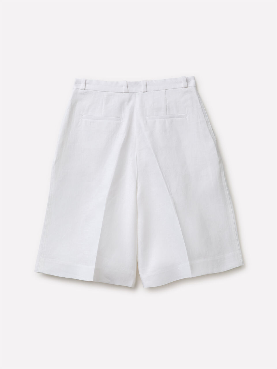 BERMUDA Women image number null