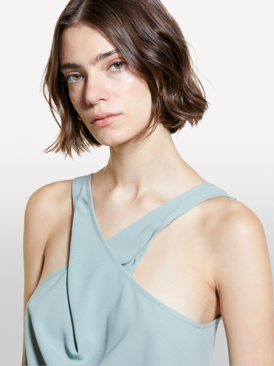 TOP Women image number null