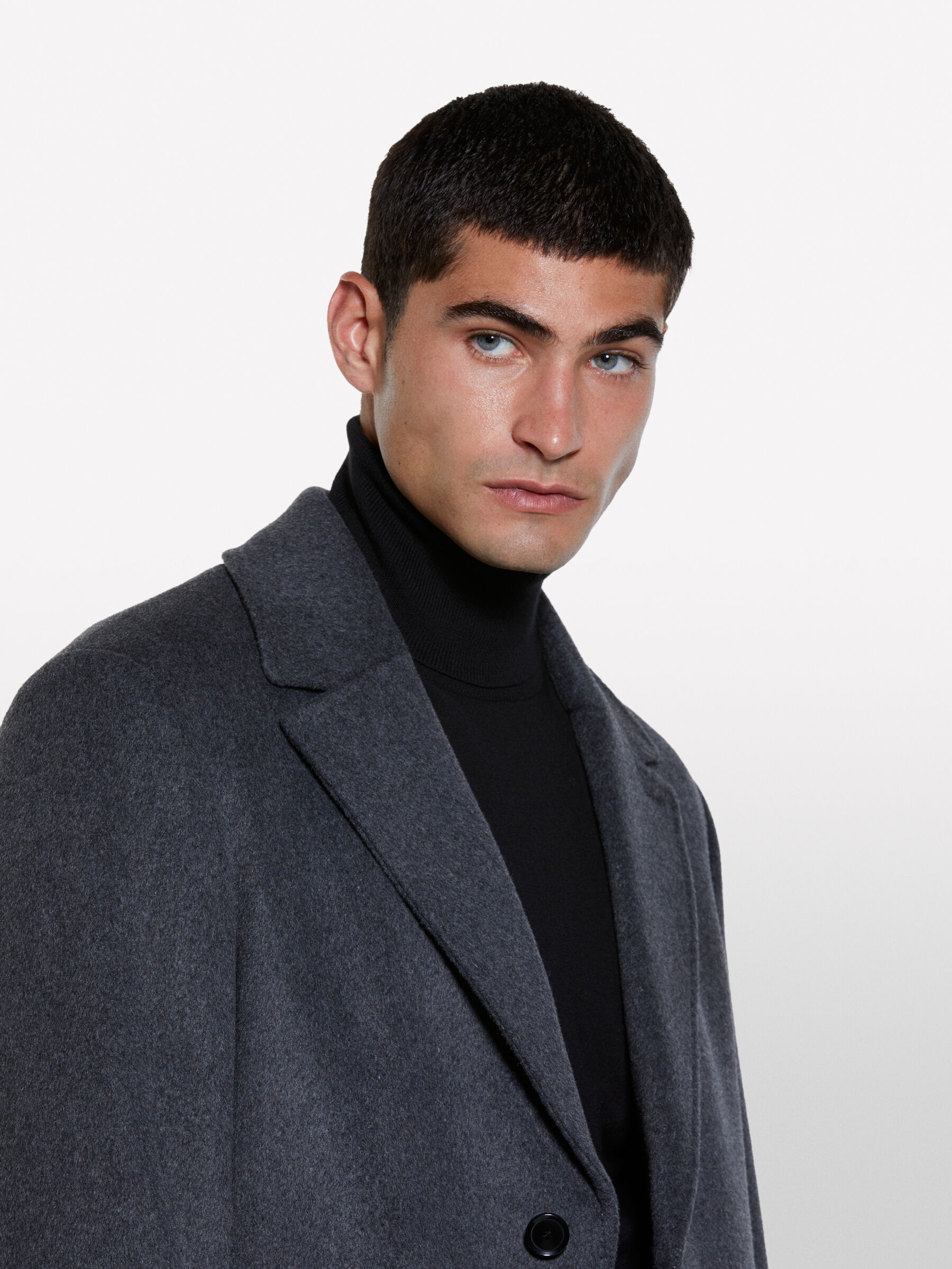 COAT Men image number null
