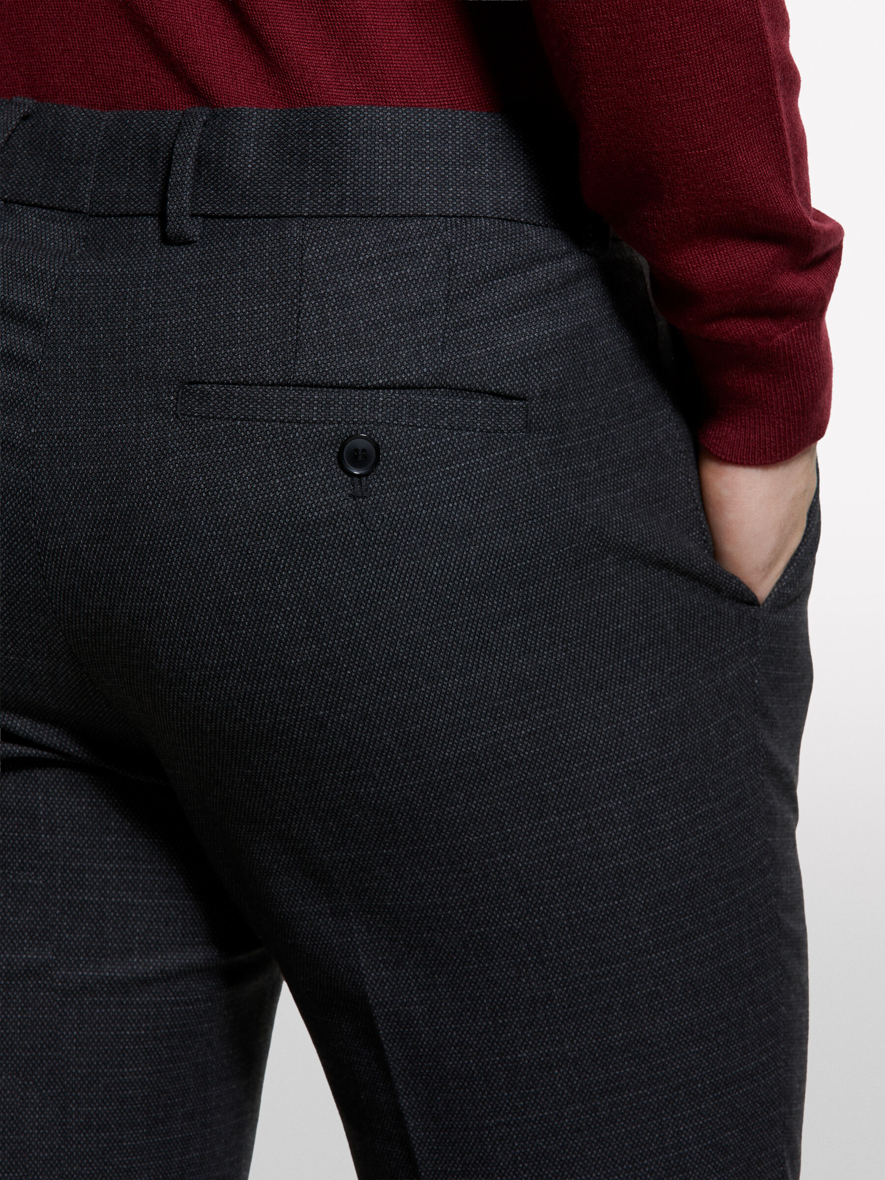 TROUSERS Men image number null