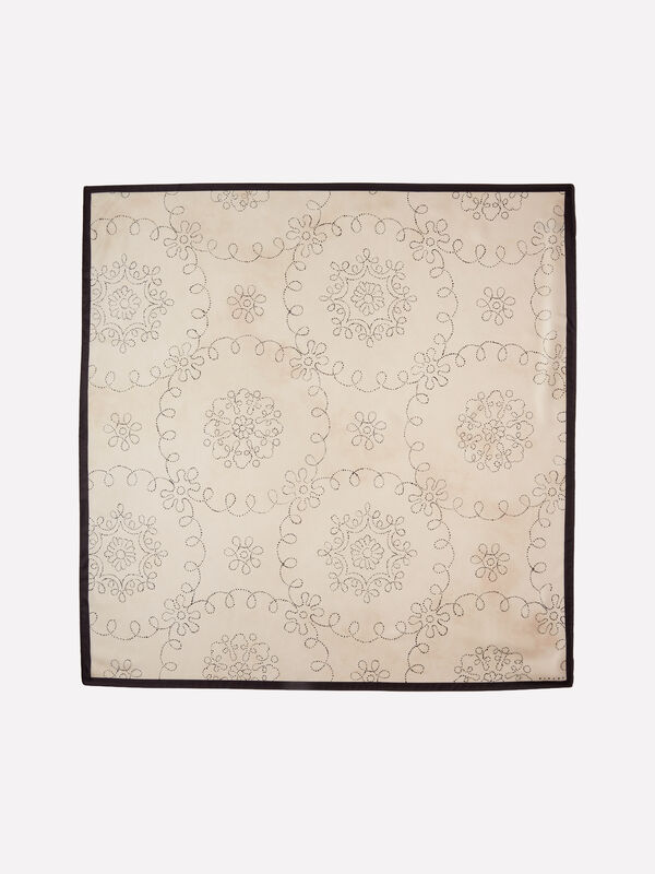 Printed scarf - women's scarves and foulards | Sisley