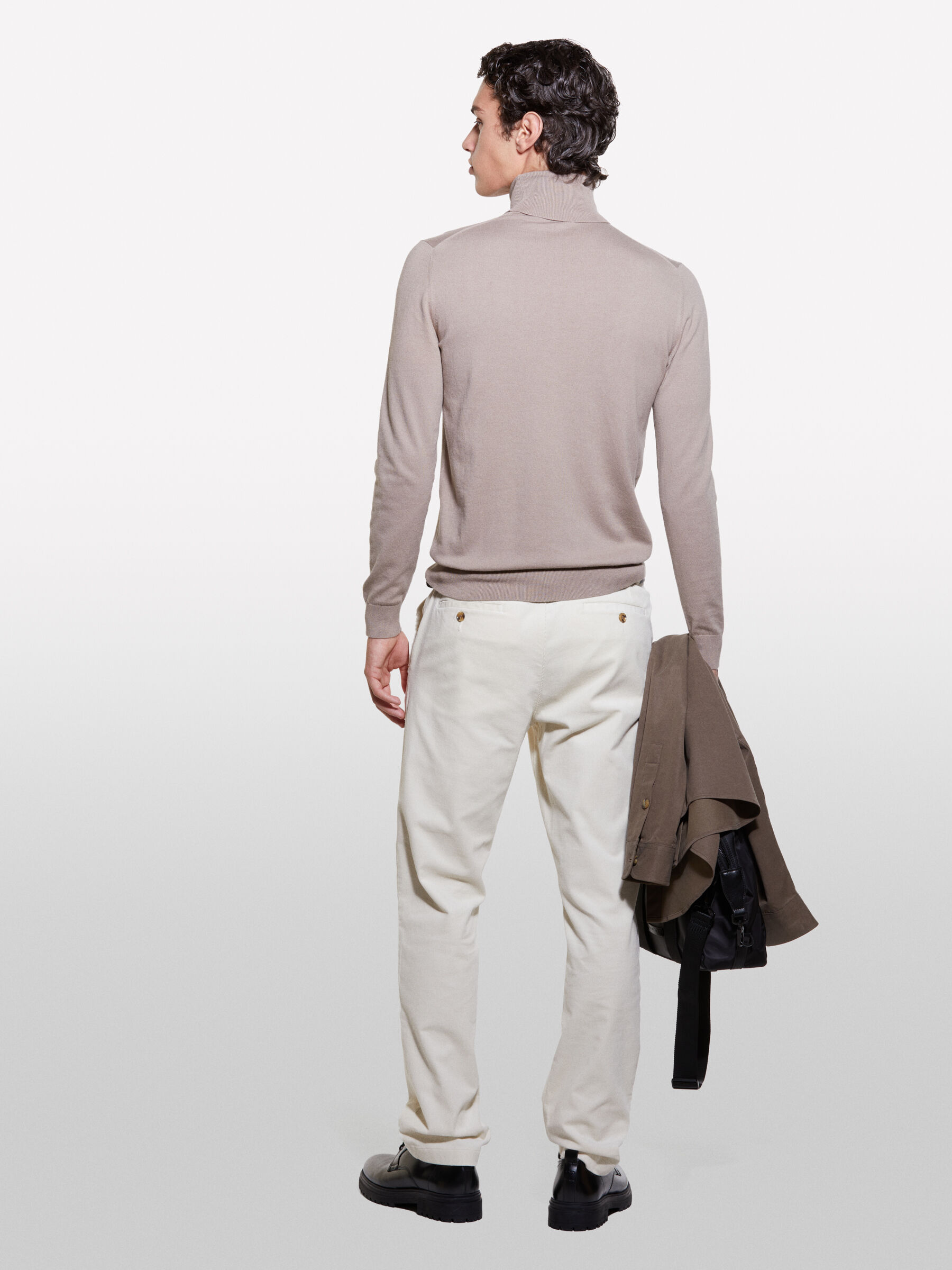 TURTLE NECK SW. L/S Men image number null