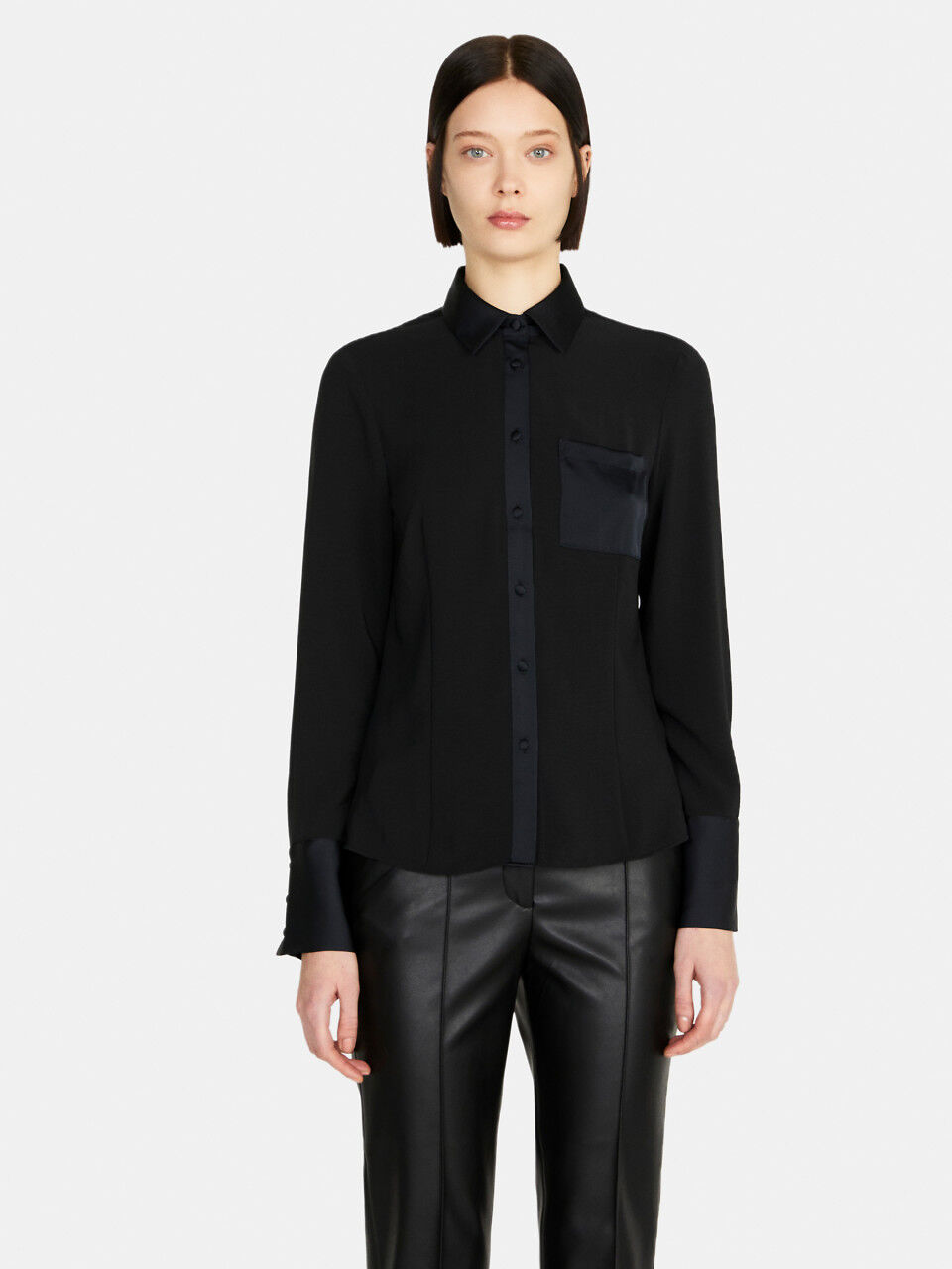 Mixed fabric shirt