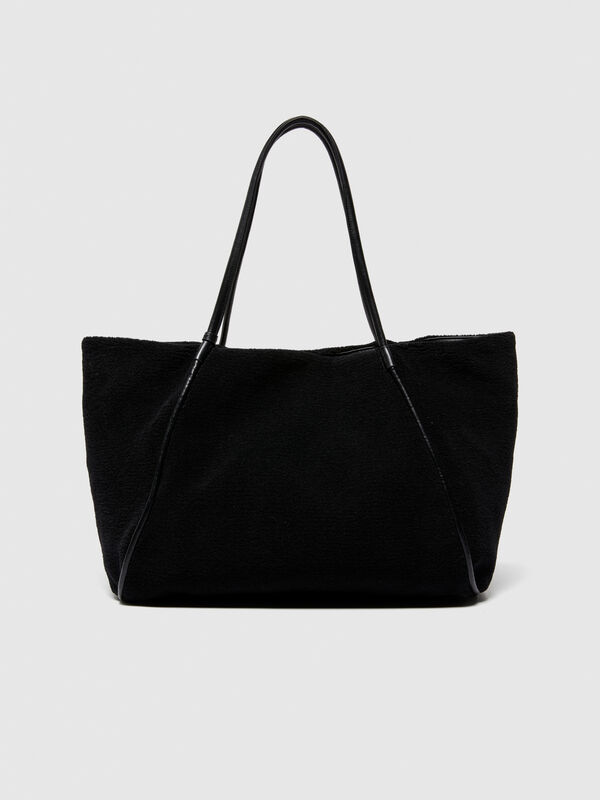 Tote bag with clutch