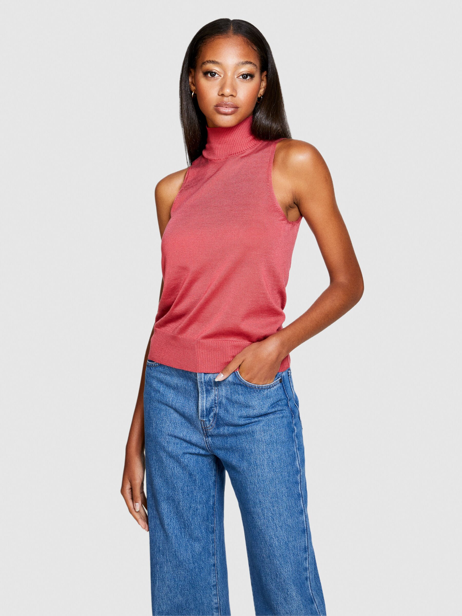Pink sleeveless discount turtleneck top