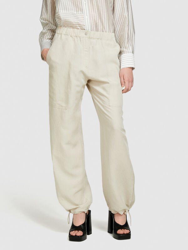 Linen blend cargo trousers - women's carrot fit trousers | Sisley