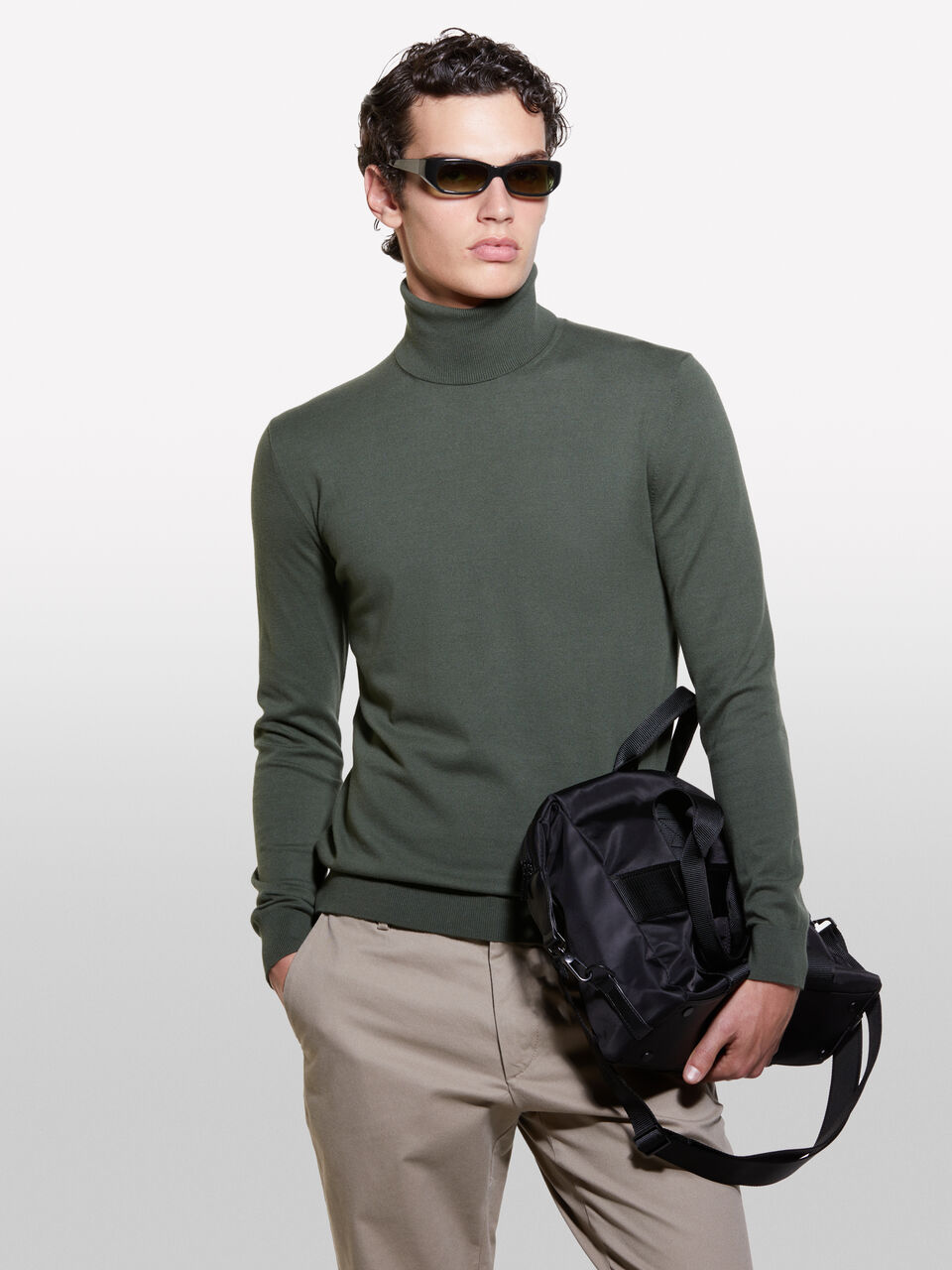 TURTLE NECK SW. L/S Men image number null