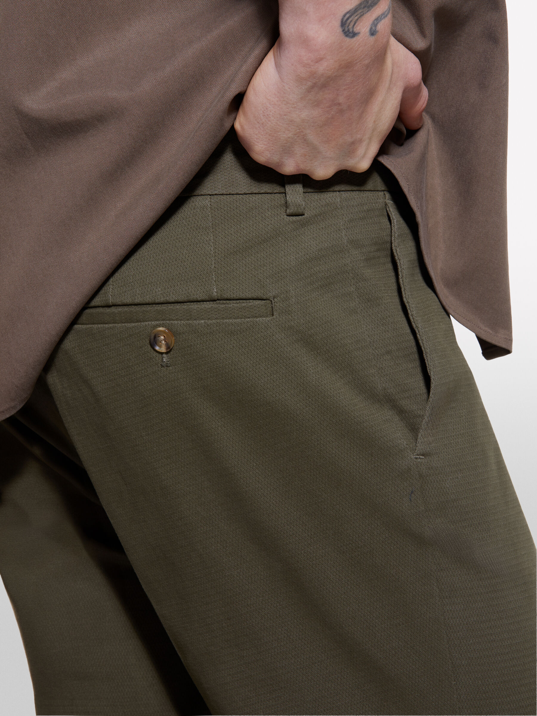 TROUSERS Men image number null