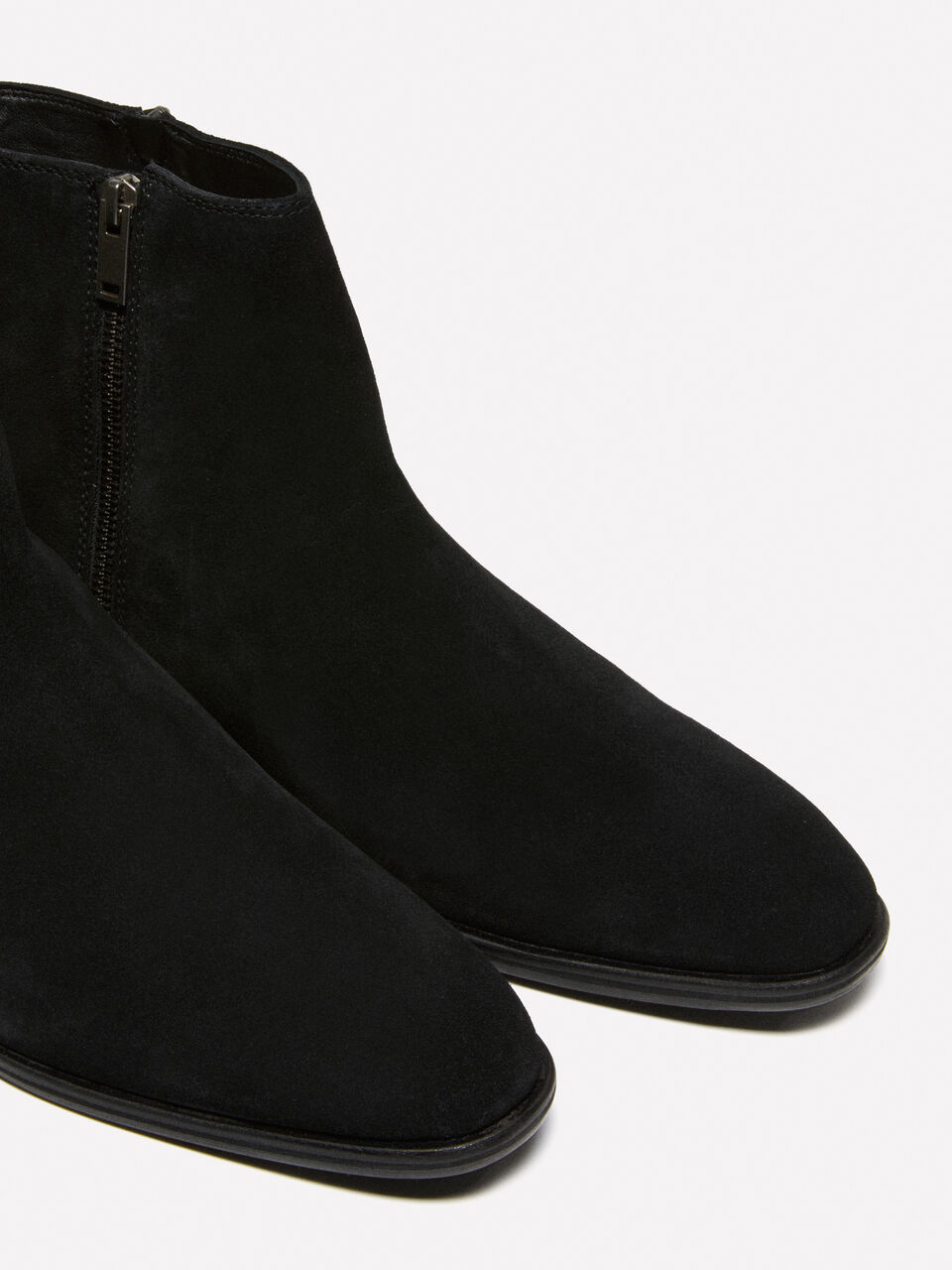 BOOT Men image number null