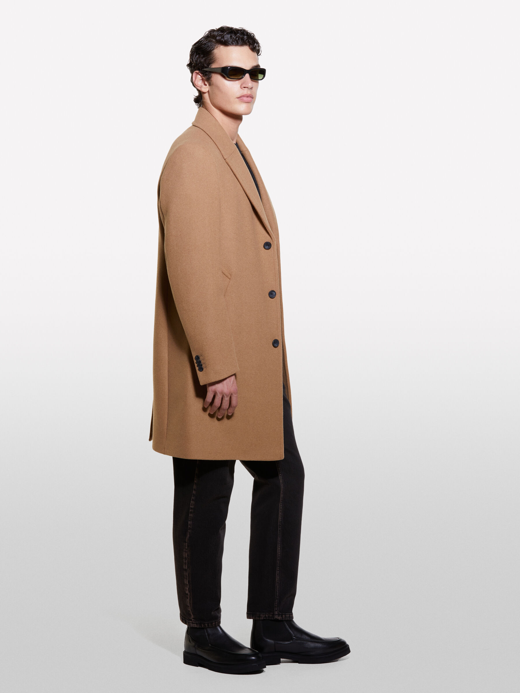 COAT Men image number null