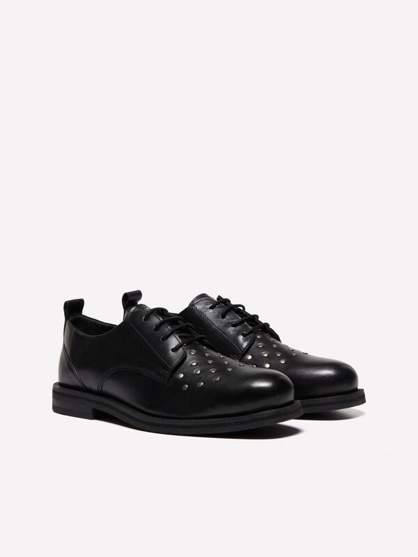 Leather shoes with studs - women's flat shoes | Sisley