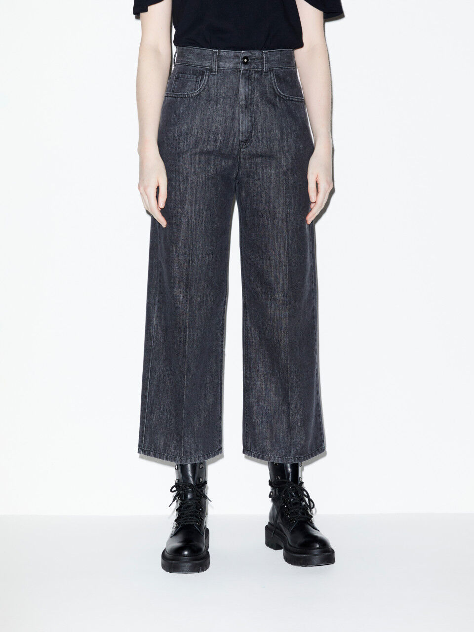 Wide cropped fit Osaka jeans