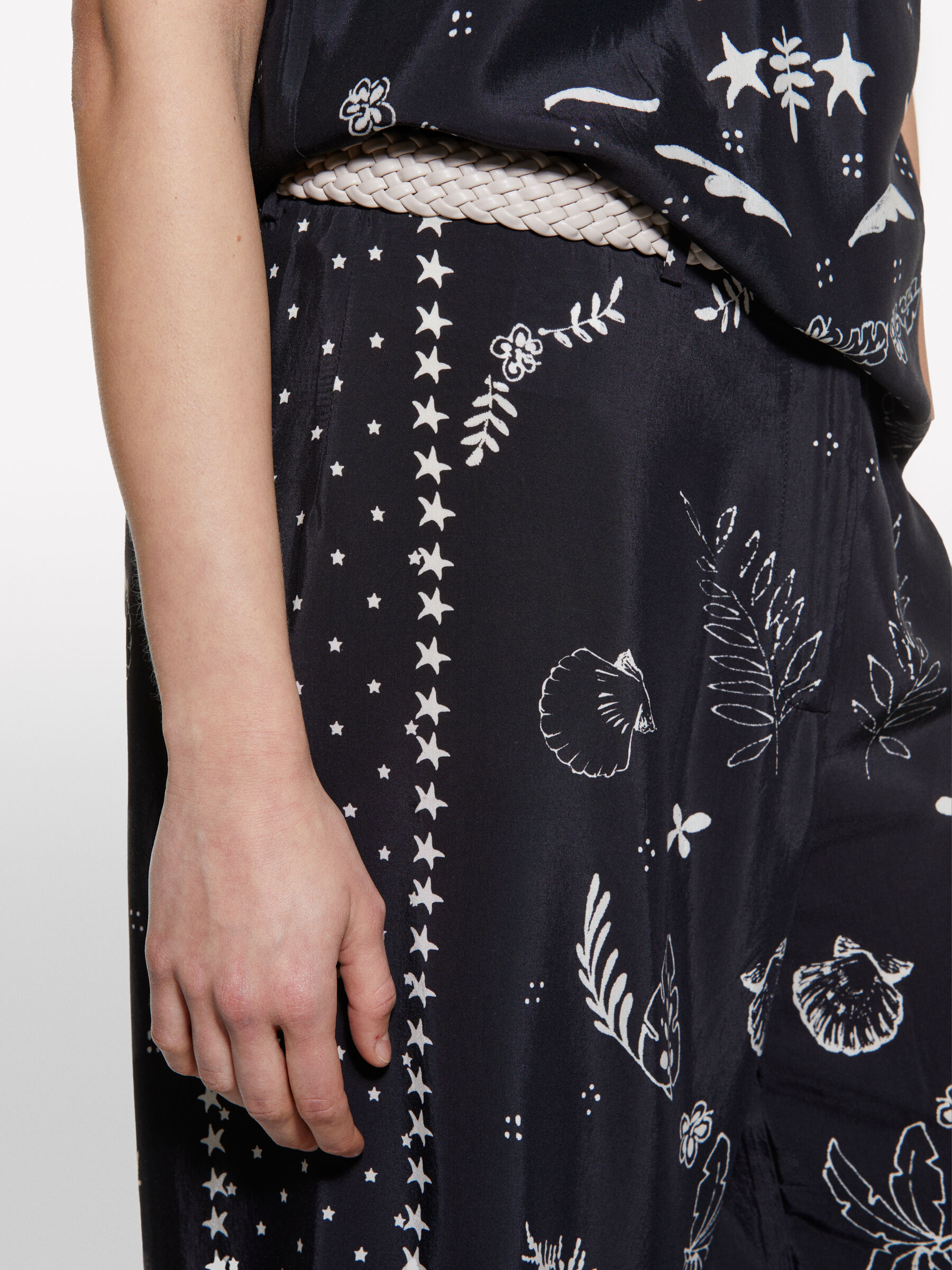 TROUSERS Women image number null