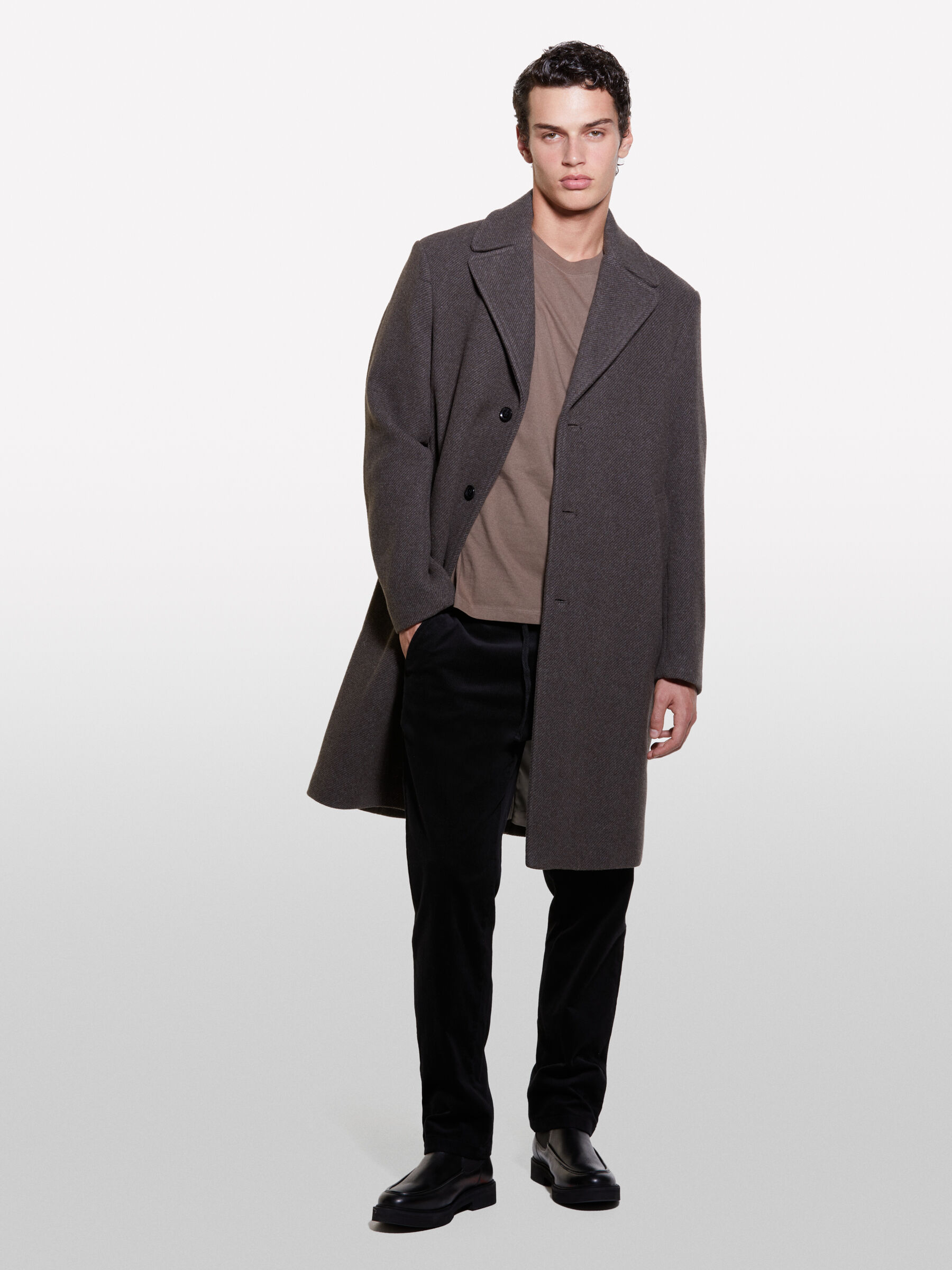 Men s Elegant and casual outerwear Sisley