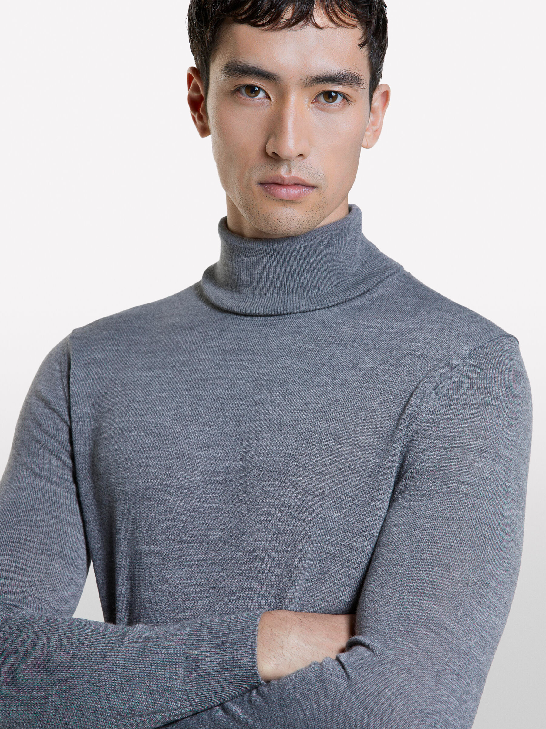 TURTLE NECK SWEATER Men image number null