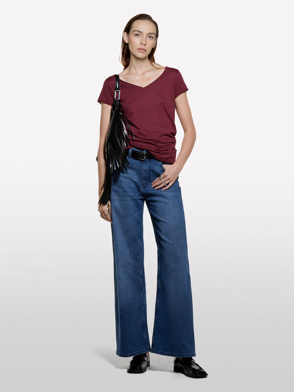 Burgundy V-neck t-shirt Burgundy V-neck t-shirt - women's short sleeve t-shirts | Sisley
