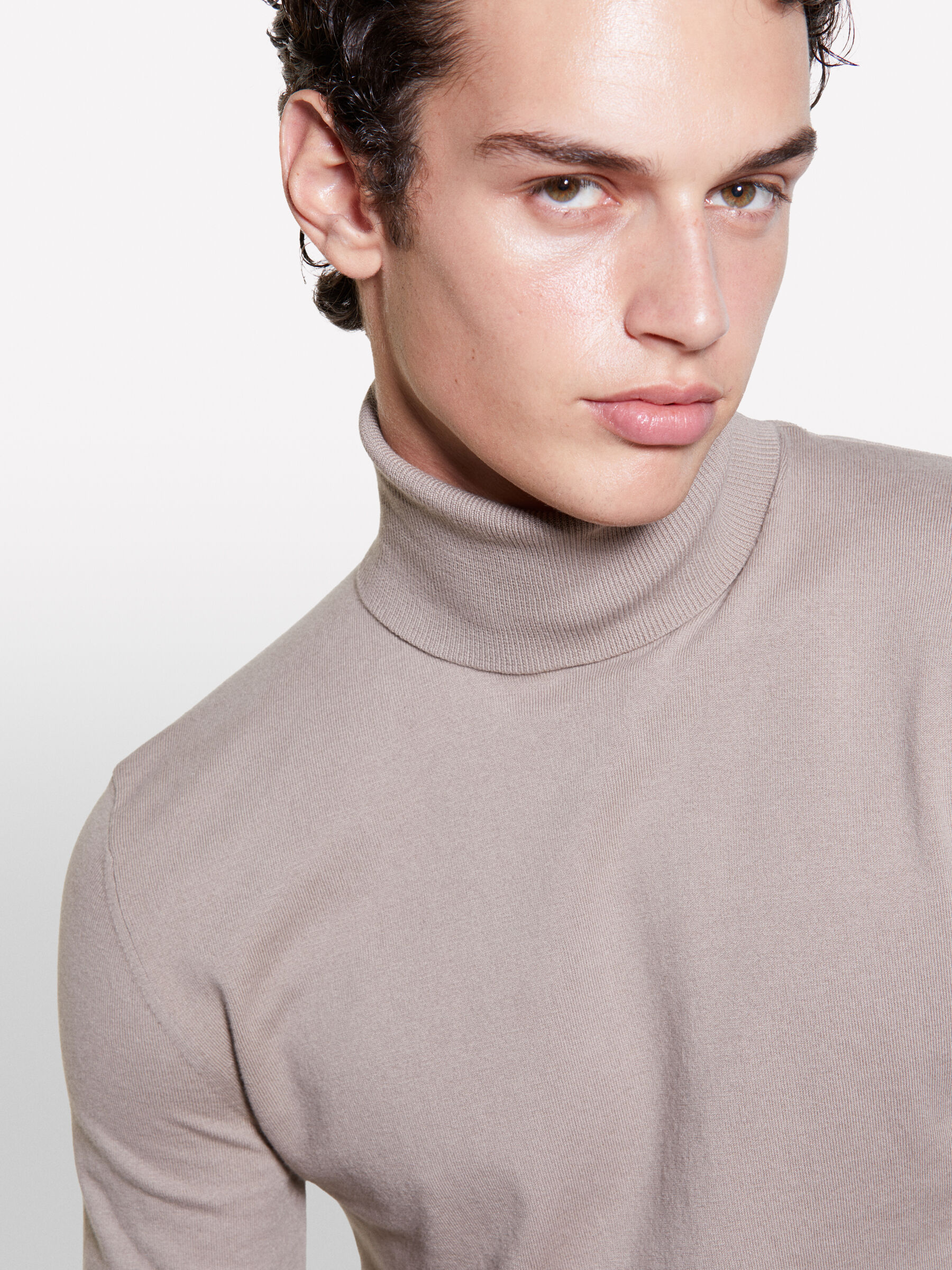 TURTLE NECK SW. L/S Men image number null