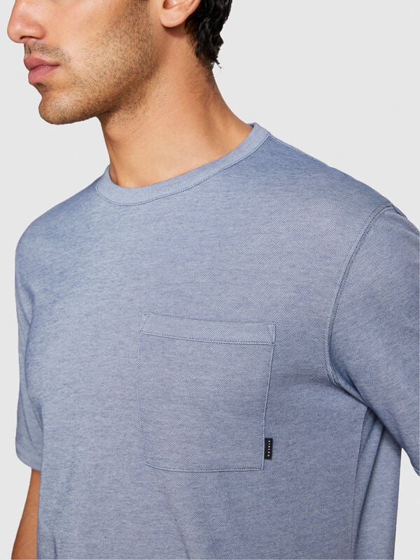T-shirt with pocket - men's short sleeve t-shirts | Sisley