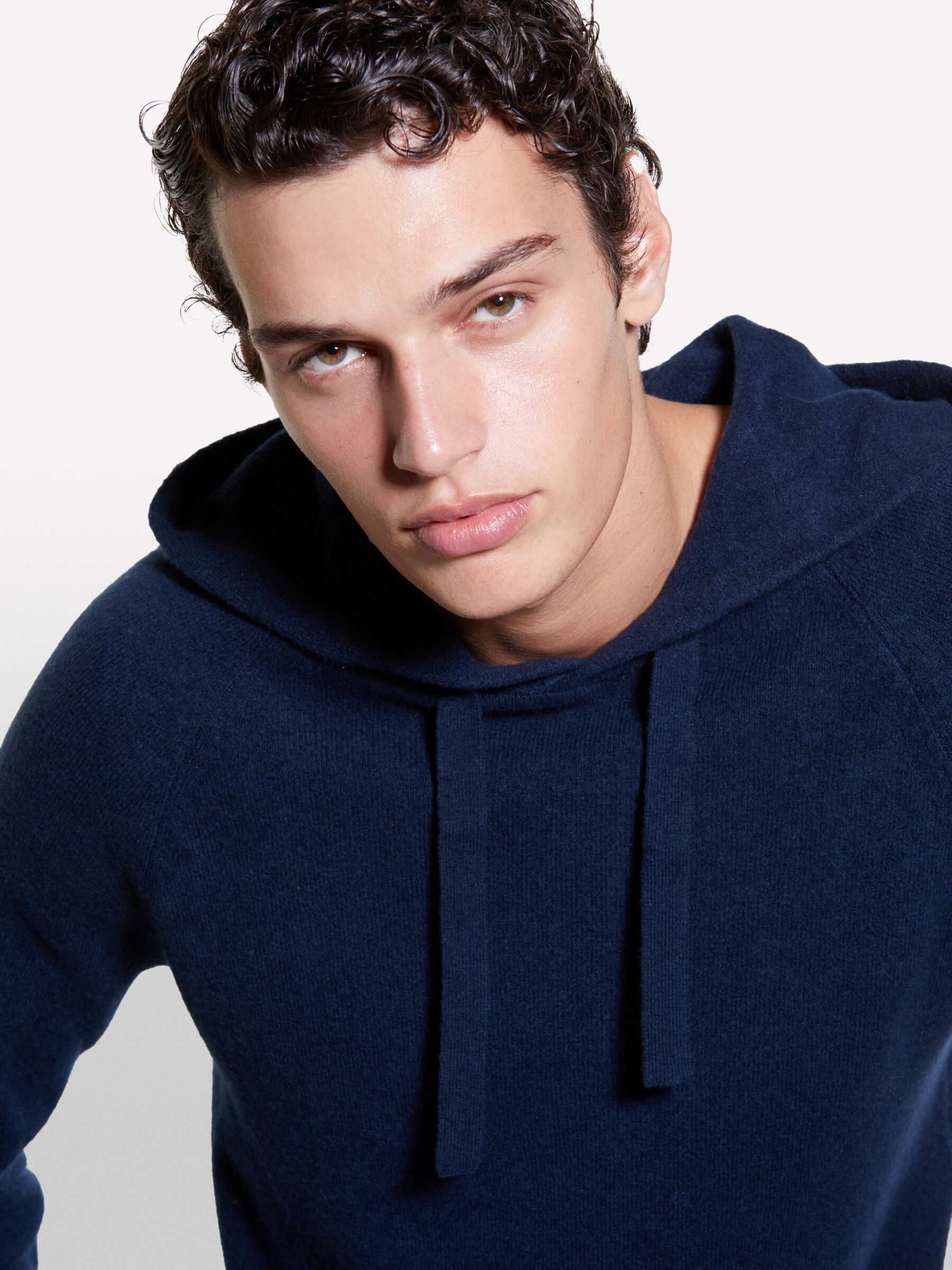 SWEATER W/HOOD Men image number null