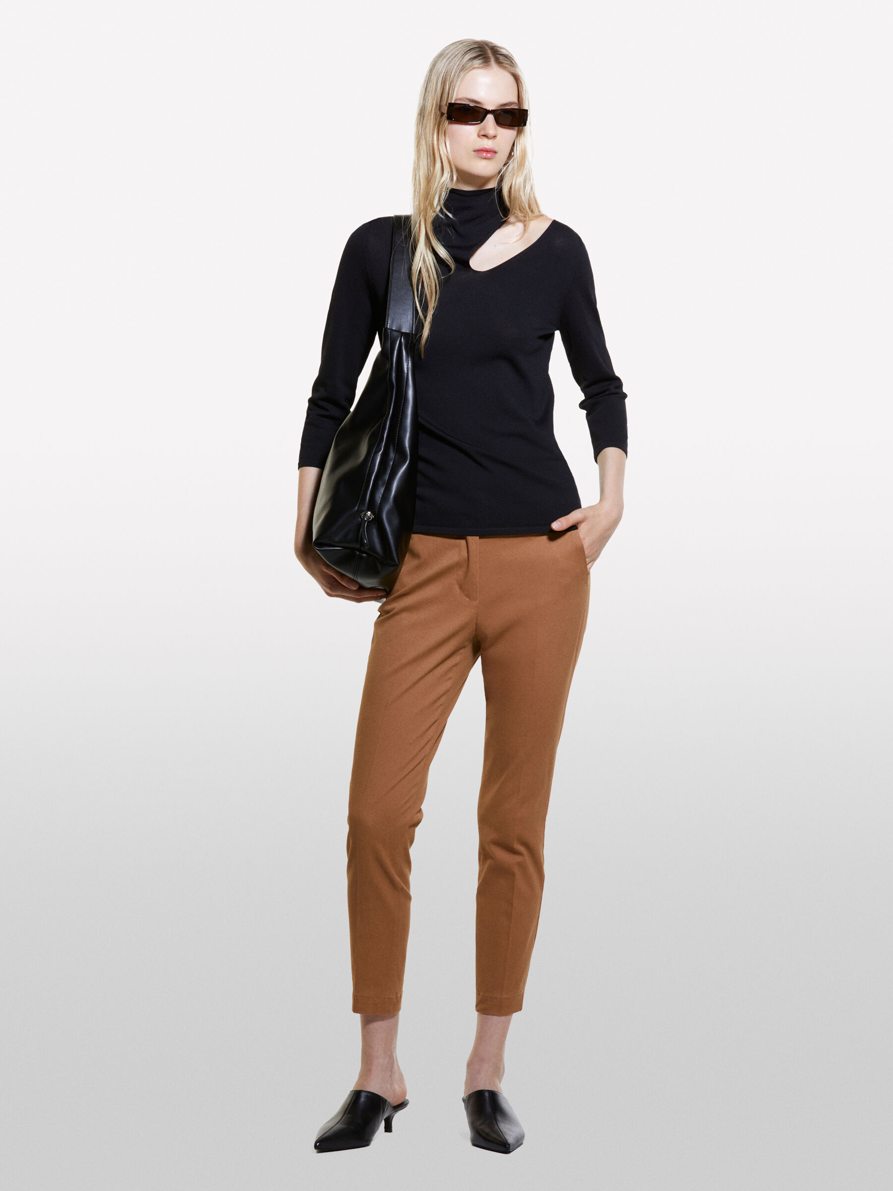 TROUSERS Women image number null