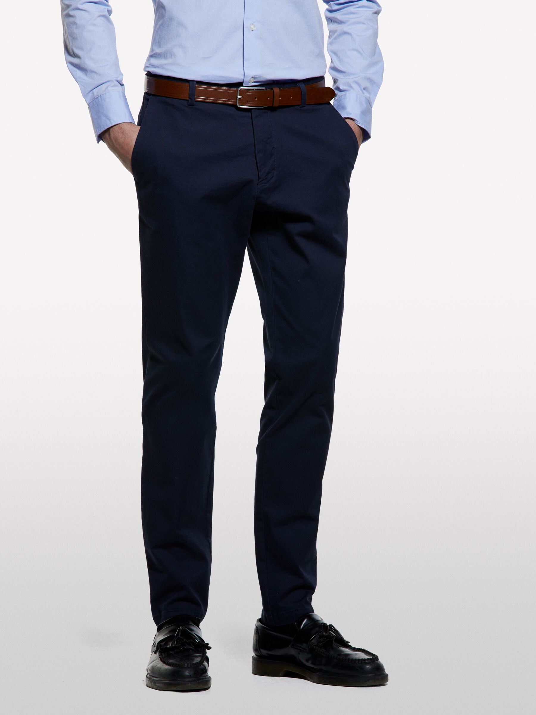 TROUSERS Men image number null