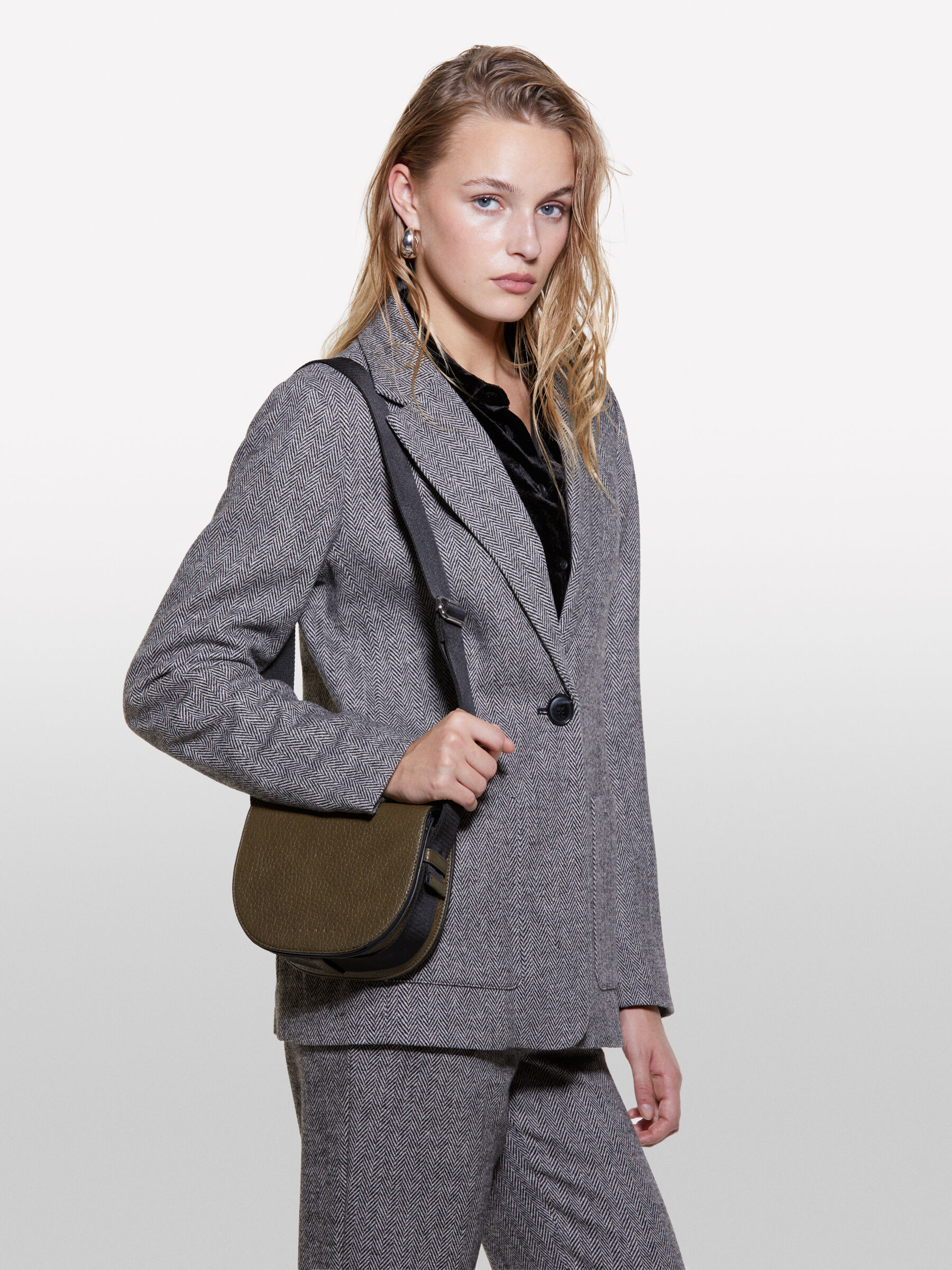 BAG Women image number null