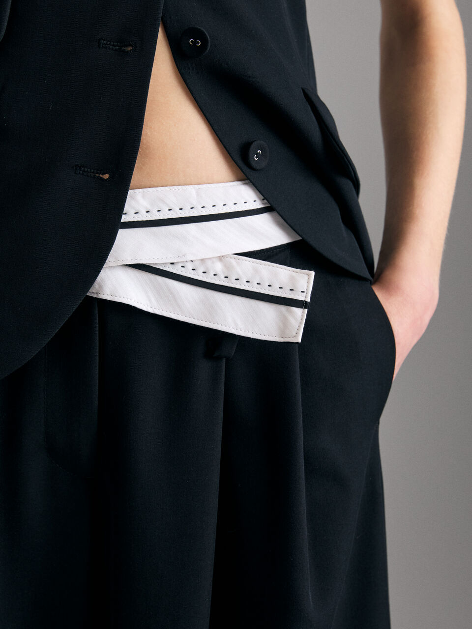 TROUSERS Women image number null