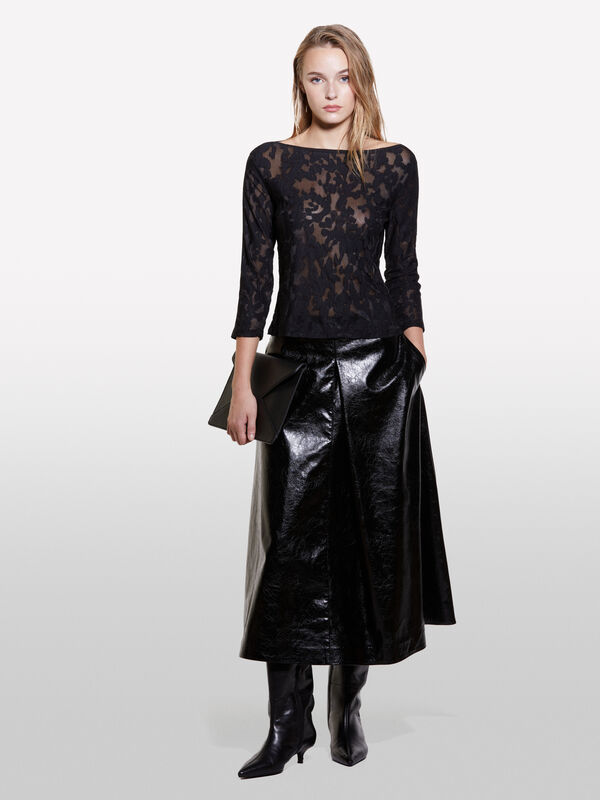 Black t-shirt in fil coupé - women's tops | Sisley