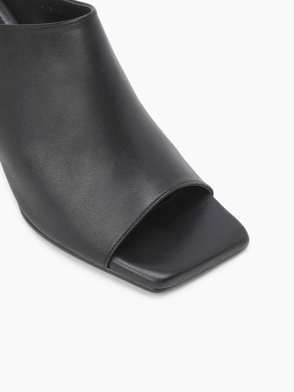 SABOT Women image number null