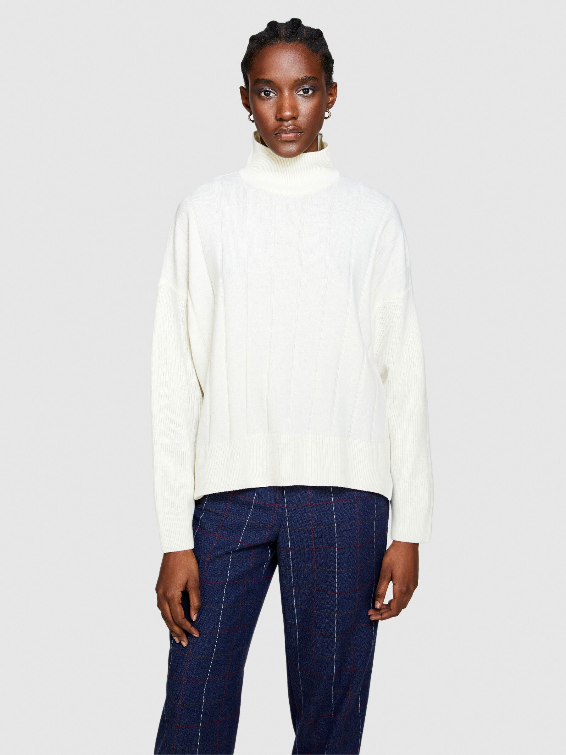 Boxy turtleneck sweater cheap