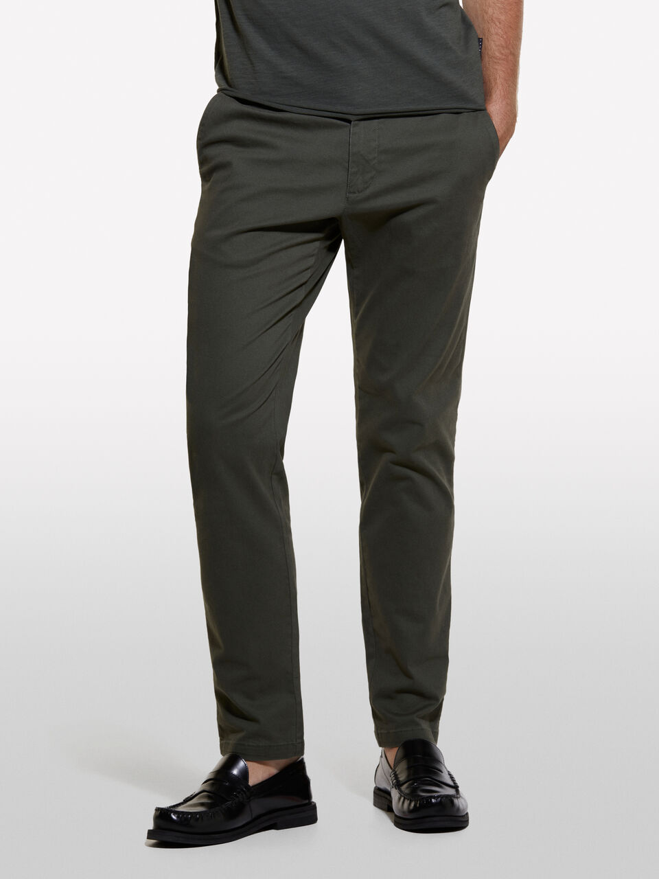 TROUSERS Men image number null