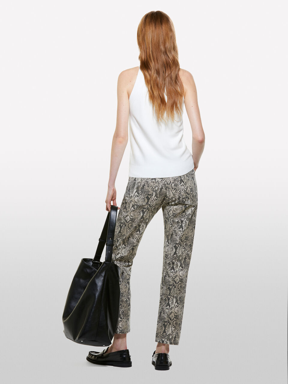 TOP Women image number null