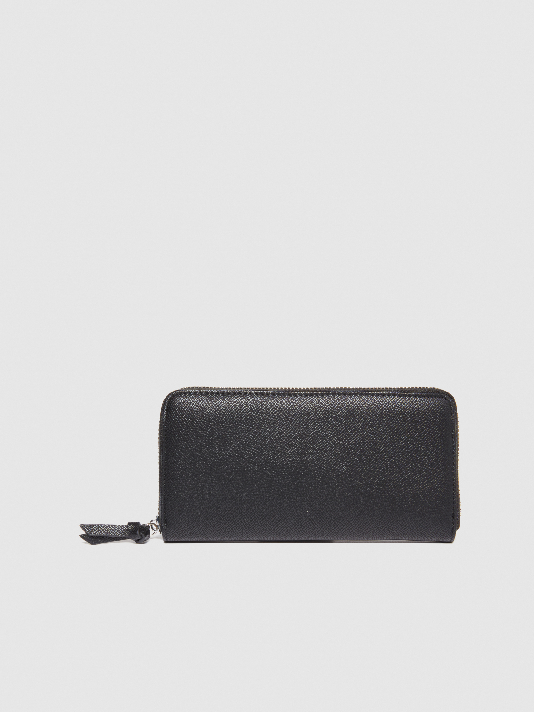 Single compartment wallet Black Sisley